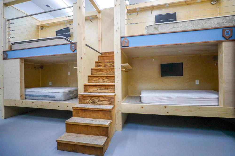 Single Bed in Mixed Dormitory Room interior